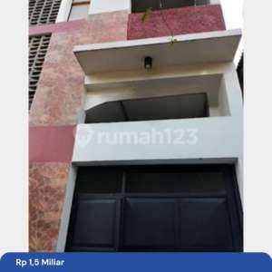 Rumah Los-losan Menteng 3 Lantai Siap Huni Dekat Stasiun dan RSCM , tersedia melalui melalui situs Rumah123