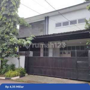 Rumah Luas 2 Lantai, Siap Huni, Hadap Timur, Nego Sampai Deal, dan Posisi Pinggir Jalan, Pamulang Barat Tangerang Selatan , tersedia melalui melalui situs Rumah123