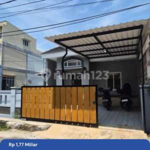 Rumah Luas 3 Kamar Tidur 15 Menit ke Supermal Karawaci Siap KPR J37494 , tersedia melalui melalui situs Rumah123