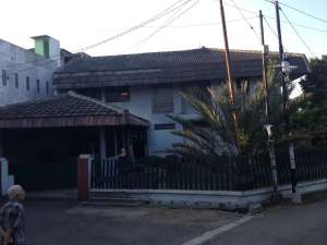 Rumah Luas di Sekelimus Buah Batu Bandung lokasi di Jalan Sekalimus 11, tersedia melalui melalui situs Olx