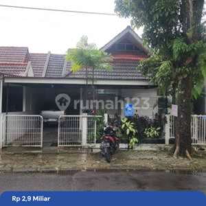 Rumah Luas Murah Pinggir Jalan Griya Loka Bsd , tersedia melalui melalui situs Rumah123