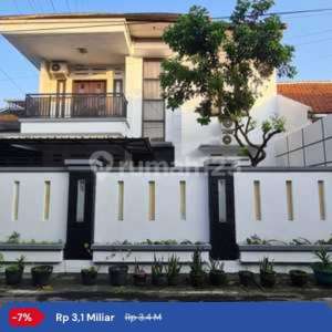 RUMAH MEGAH DEKAT UMS DAN ATMI DI AREA KARANGASEM , tersedia melalui melalui situs Rumah123