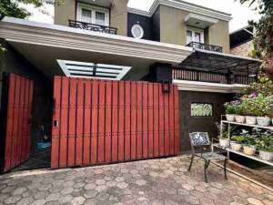 rumah megah di Cipinang muara , tersedia melalui melalui situs Olx