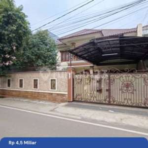 Rumah Mewah 2 Lantai Dekat ke Pintu Tol Veteran di Jl Bintaro Permai, Pesanggrahan, Jakarta Selatan , tersedia melalui melalui situs Rumah123