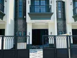 Rumah Mewah 2 lantaiSiap Huni Kalimulya Cilodong Depok , tersedia melalui melalui situs Olx