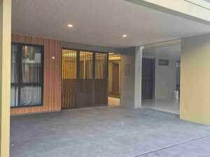 RUMAH MEWAH BSD CITY , tersedia melalui melalui situs Olx