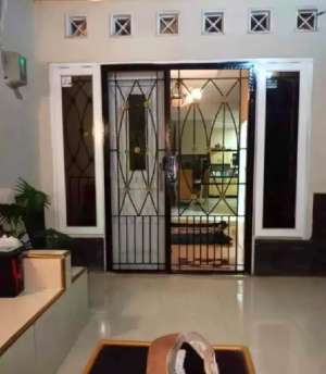 RUMAH MEWAH DI KOMPLEK ELITE TPI PENGGILINGAN - PONDOK KOPI lokasi di Komplek elite taman Pulo indah penggilingan jakarta timur, tersedia melalui melalui situs Olx