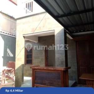 Rumah Mewah di Renon Terawat Istimewa Siap Huni , tersedia melalui melalui situs Rumah123