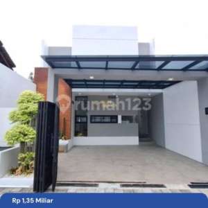 Rumah Mewah, Free Furnished, 10 Menit ke Kampus Uii Jogja di Ngaglik , tersedia melalui melalui situs Rumah123