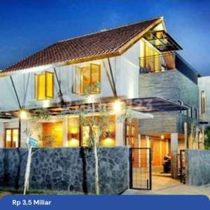 Rumah Mewah Full Furnish Design Tropis ModernBangunan Khusus Utk Carport Dlm Cluster di Mutiara Gading Tambun Utara , tersedia melalui melalui situs Rumah123