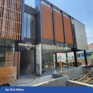 Rumah Mewah Hoek Muara Karang , tersedia melalui melalui situs Rumah123