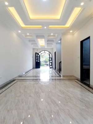 Rumah Mewah Siap Huni Dekat Ragunan Jakarta Selatan , tersedia melalui melalui situs Olx