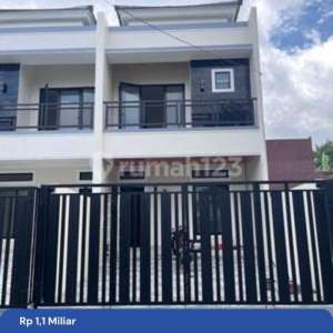 Rumah Mewah Siap Huni Lokasi Citra Raya Cikupa , tersedia melalui melalui situs Rumah123