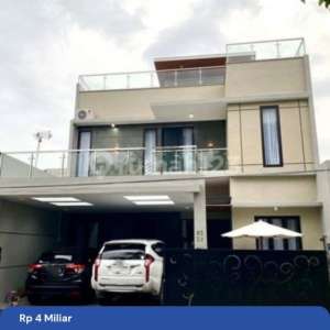 Rumah Minimalis 3 Lantai Rooftop Araya , tersedia melalui melalui situs Rumah123