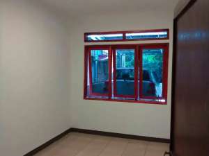 RUMAH MINIMALIS DI KOMPLEK ARCAMANIK CISARANTEN BANDUNG , tersedia melalui melalui situs Olx