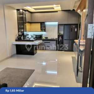 Rumah Modern Minimalis Cantik Siap Huni Nyaman Cluster Padmagriya , tersedia melalui melalui situs Rumah123