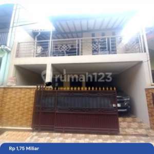 Rumah Murah 2 Lantai Murah Bagus Siap Huni , tersedia melalui melalui situs Rumah123