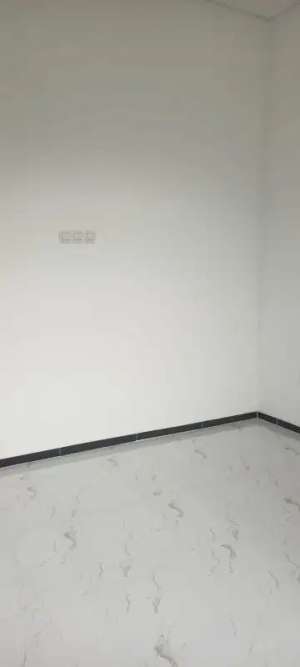 Rumah murah 2 lantai perum Tirta Agung , tersedia melalui melalui situs Olx