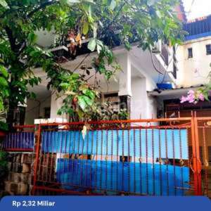 Rumah Murah Bagus Strategis 2 Lt di Pulomas , tersedia melalui melalui situs Rumah123