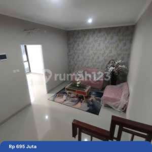 Rumah Murah Carpot 2 Lantai 600 Jtan Stasiun Sawah Besar Jak-pus , tersedia melalui melalui situs Rumah123