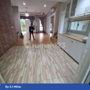 Rumah Murah di Green Lake City 10X18 M2 SHM Kamar 4 Harga Nego , tersedia melalui melalui situs Rumah123