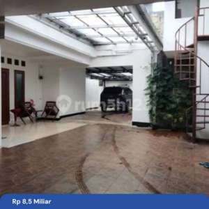 Rumah Murah Hitung Tanah di Kemang, Jakarta Selatan , tersedia melalui melalui situs Rumah123