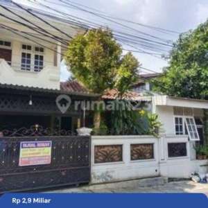 Rumah Murah LT 241m di Jl Mawar II Bintaro Jaksel SHM , tersedia melalui melalui situs Rumah123