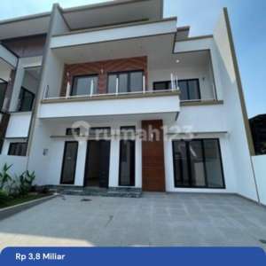 Rumah Nusaloka 180m brand new siap huni BSD , tersedia melalui melalui situs Rumah123