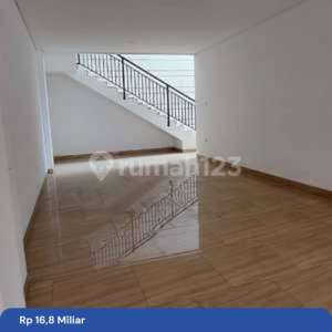 Rumah Pantai Indah Kapuk kondisi rapi siap huni , tersedia melalui melalui situs Rumah123