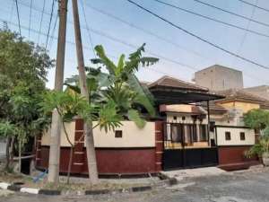 Rumah Permata Safira Regency, Wiyung Strategis 1 M an , tersedia melalui melalui situs Olx