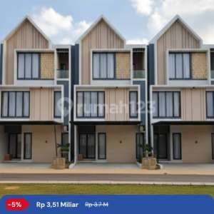 Rumah Pinggir Jalan Akses 2 Mobil, 5 Menit Mall Pejaten , tersedia melalui melalui situs Rumah123