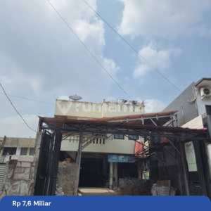 Rumah Pinggir Jalan Duri Kepa Bawah Appresial , tersedia melalui melalui situs Rumah123