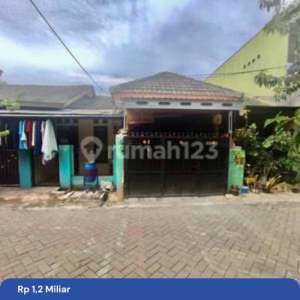 Rumah Plus Kontrakan 2 Pintu Bergandengan Di Kutabumi, Tangerang , tersedia melalui melalui situs Rumah123