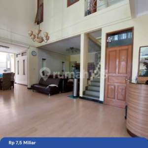 Rumah Pondok Hijau One Gate Halaman Luas Setiabudi Bandung , tersedia melalui melalui situs Rumah123