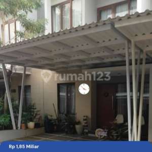 Rumah Premier Estate 2 Jatiwarna, Bekasi Bagus, Furnished, SHM , tersedia melalui melalui situs Rumah123
