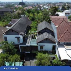 Rumah Resort Modern Tengah Kota di Puncak Dieng Malang , tersedia melalui melalui situs Rumah123