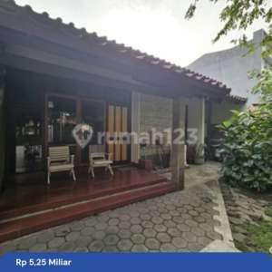 Rumah Rungkut Asri Surabaya Timur 13x30 2lantai Hadap Jalan Raya Drop 350jtan Dekat Mcd Yakaya , tersedia melalui melalui situs Rumah123