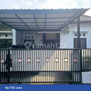 Rumah Second Terawat, Tanah 95 M, Selangkah Jalan Utama Jatiasih , tersedia melalui melalui situs Rumah123