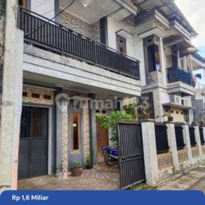 Rumah Secondari Bagus dan Terawat Siap Huni di Kalisari Pasar Rebo , tersedia melalui melalui situs Rumah123