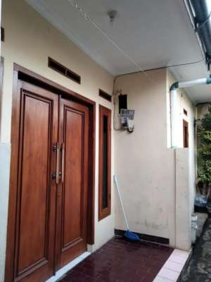 Rumah SHM 60mBaru Renov, Harga 365 JutaCipadu Kreo Larangan lokasi di Cipadu Kreo Larangan, tersedia melalui melalui situs Olx