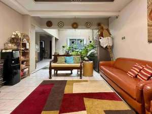 Rumah Siap Huni 2 Lantai di CipeteJakarta Selatan , tersedia melalui melalui situs Olx