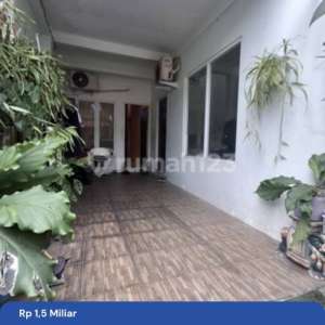 Rumah Siap Huni. Bintaro Jaya, Sektor 4. Tidak Banjir , tersedia melalui melalui situs Rumah123