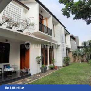 Rumah siap huni dalam lingkungan perumahan di sektor 9 bintaro , tersedia melalui melalui situs Rumah123