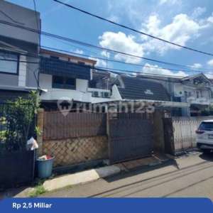 Rumah Siap Huni Dekat Tol Kebon Jeruk 2.5 M , tersedia melalui melalui situs Rumah123