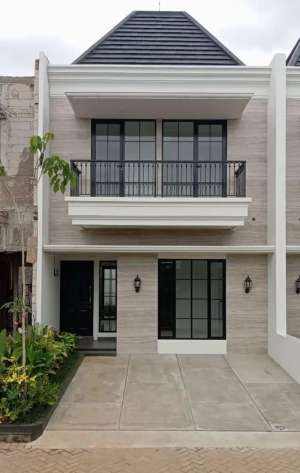 Rumah siap huni di jatiwaringin , tersedia melalui melalui situs Olx