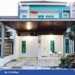 Rumah Siap Huni, Full Furnished, di Jalan Gumpang Kartasura, Hadap Barat, cluster one gate , security 24 jam , tersedia melalui melalui situs Rumah123