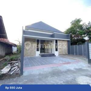 Rumah Siap Huni Lokasi StrategisNyaman di Ngemplak , tersedia melalui melalui situs Rumah123