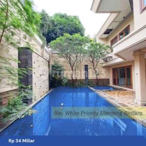 Rumah Siap Huni Pondok Indah , tersedia melalui melalui situs Rumah123