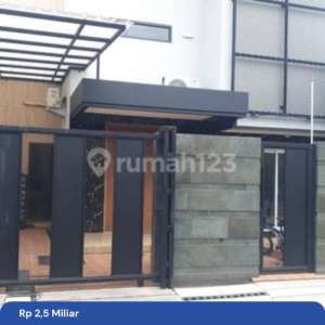 Rumah Siap Huni Simpang Darmo Strategis Dekat Pakuwon Mall , tersedia melalui melalui situs Rumah123