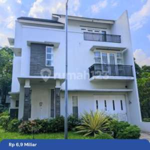 Rumah siap huni spek Bata Merah Akses 8 menit ke MRT Lebak Bulus , tersedia melalui melalui situs Rumah123